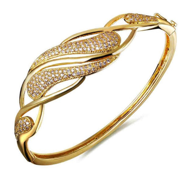 Twist Designed Deluxe Bangle